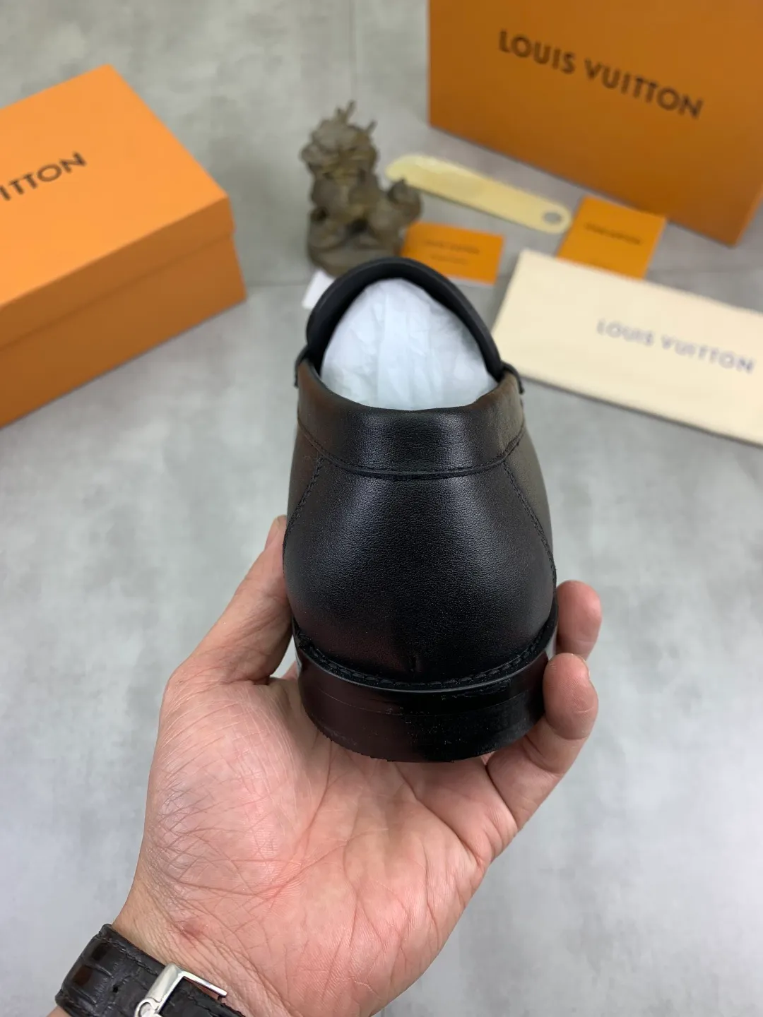 Men's men's shoes 💰P542 New style 💶[LOUIS VUITTON] Water-dyed Niuli Original order New style 🍀LV Louis Vuitton *——Top version of LV classic leather shoes! Made of imported original calfskin, original leather side strips and wear-resistant high-end rubber outsole! High quality products! Color: 3️⃣optional Size: 38-44 (45 customized)